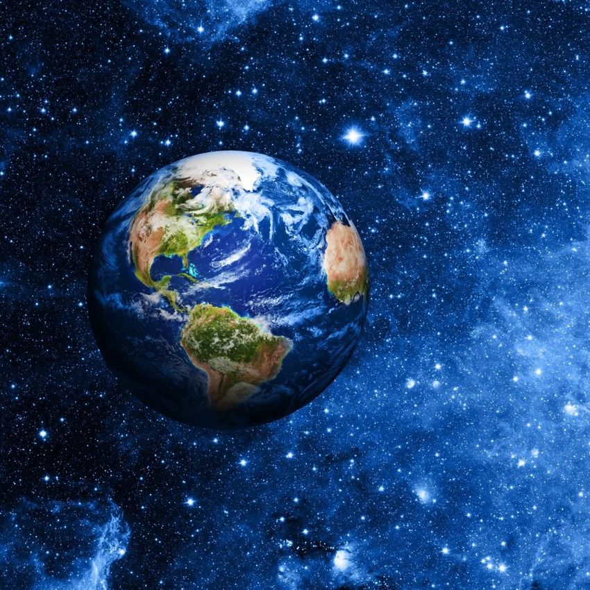 Планета земля. Земной шар из космоса. Наша Планета земля. О земле и космосе. Картинка планета земля из космоса