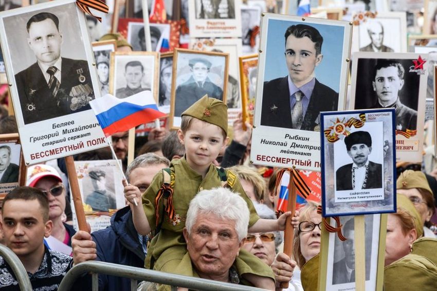 Бессмертный полк День победы бессмертный полк