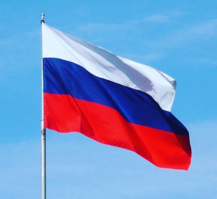 Триколор россии флаг