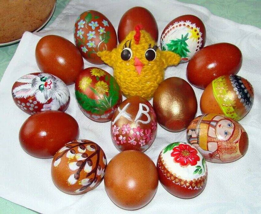 Пасхальные яйца писанки крашенки драпанки Роспись пасхальных яиц