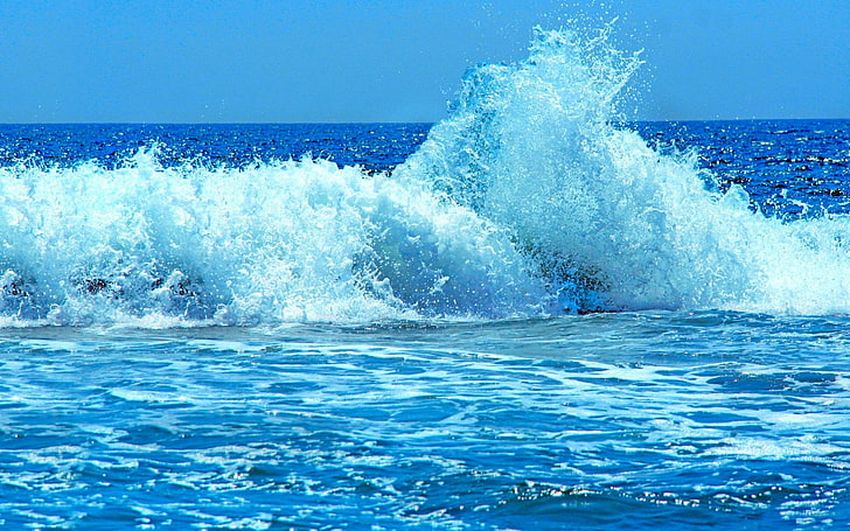 Море волны вода