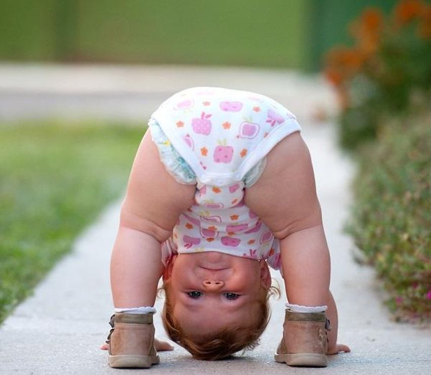 Дети смешные Попа малыша